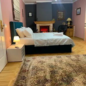Hotel Belux, Tirana
