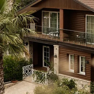 Hotel Bianca &, Priska e Madhe